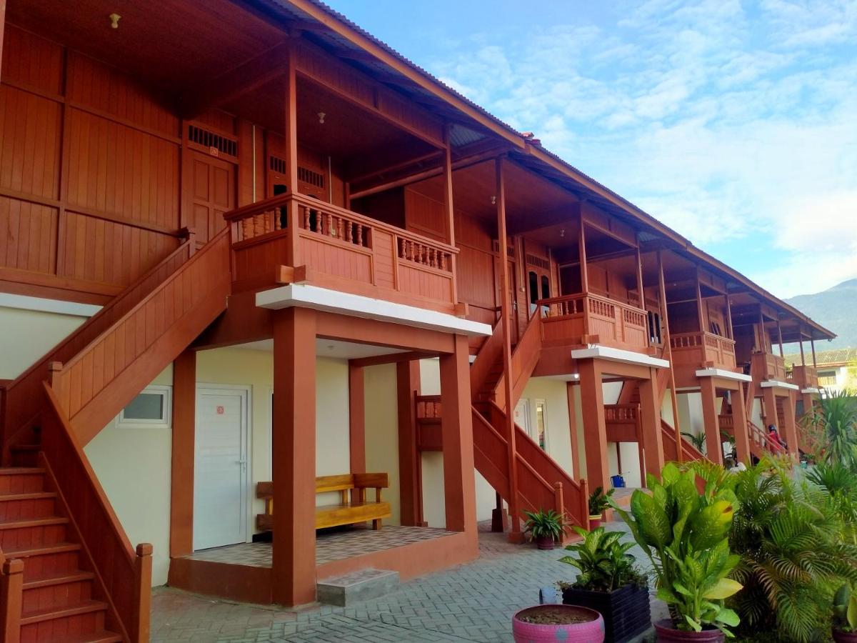 Granada Inn Palu Esterno foto