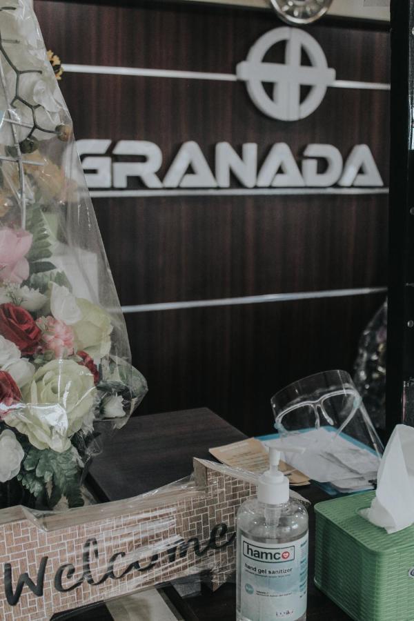 Granada Inn Palu Esterno foto