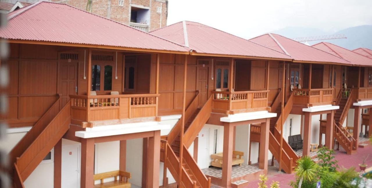 Granada Inn Palu Esterno foto